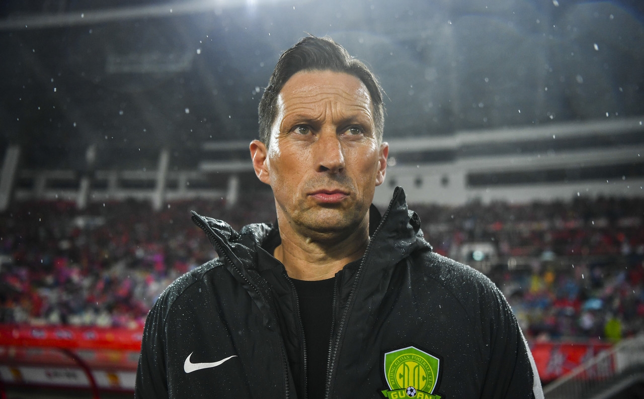 Kaiyun Sports-关于罗马止住颓势备战意大利杯尼斯主帅复盘备战荷甲,波特兰开拓者围绕欧超杯队长鼓劲看傻球迷的信息